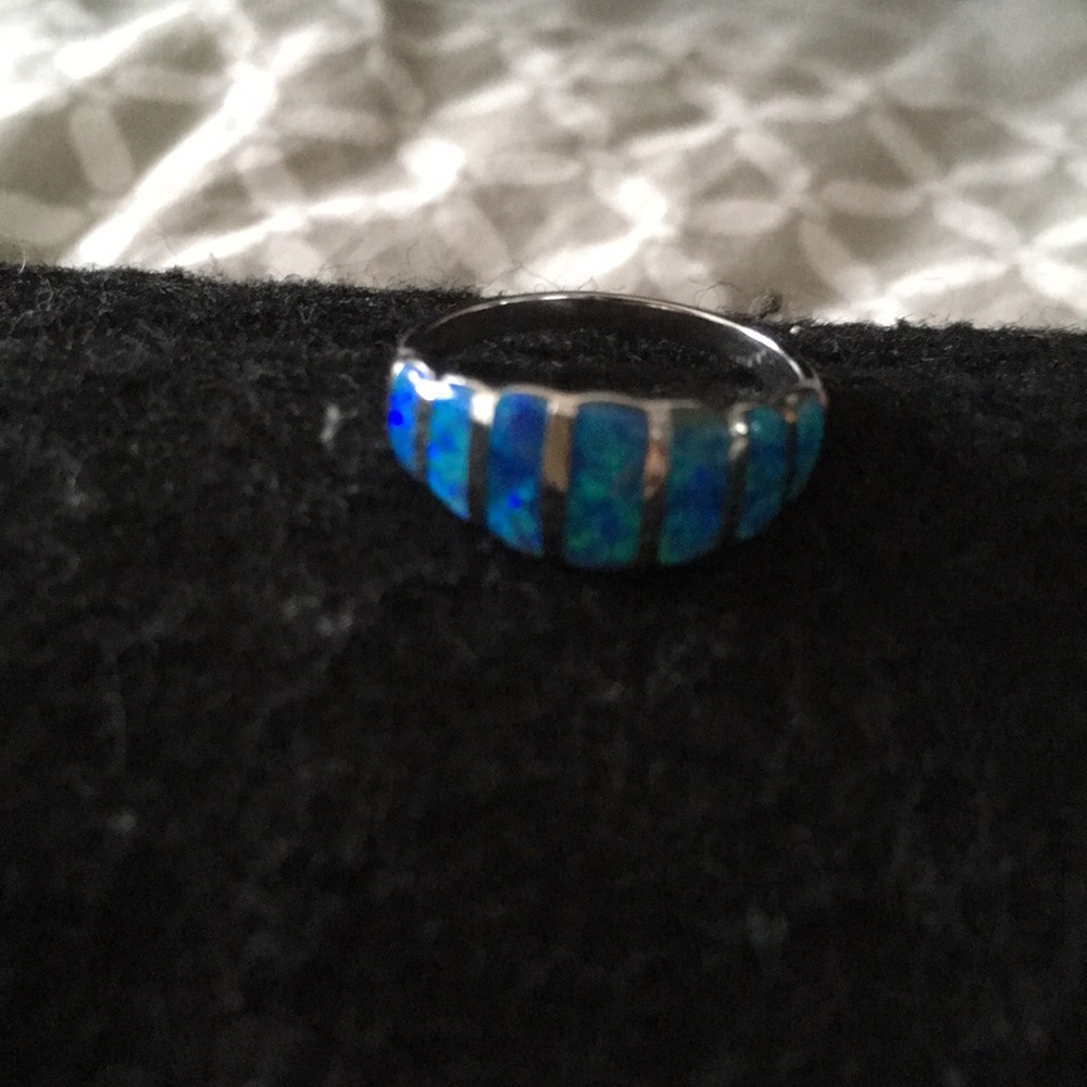 Ladies silver and opal ring